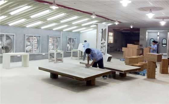 批灰打磨區(qū) 批灰打磨區(qū)