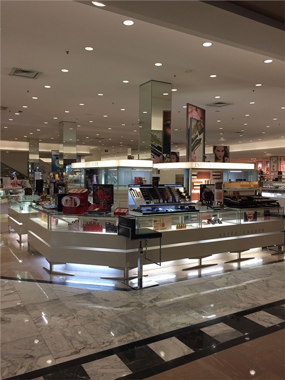 化妝品展柜 化妝品展柜