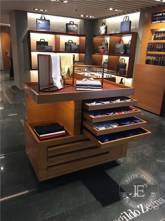 服裝展柜 服裝展柜