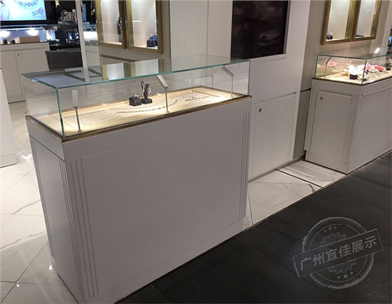 珠寶3 小圖.jpg 珠寶3 小圖.jpg