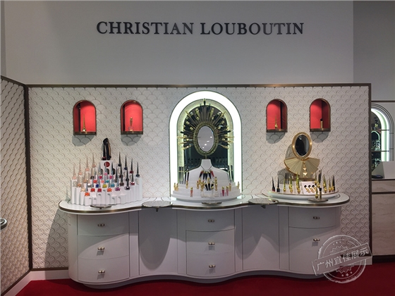 高端化妝品展柜