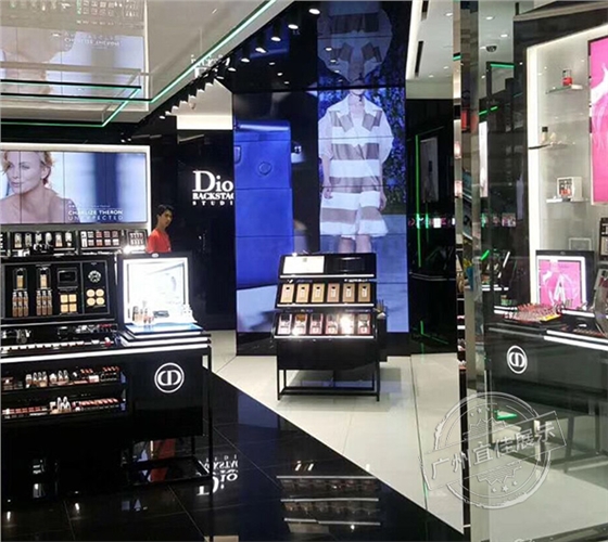 彩妝展柜設(shè)計(jì) 彩妝展柜設(shè)計(jì)