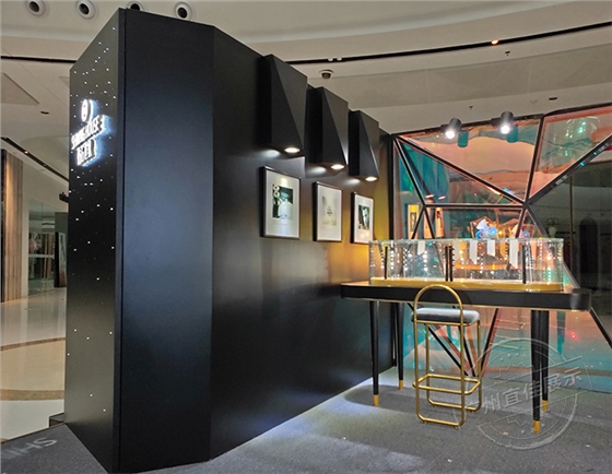 珠寶展柜定做價格