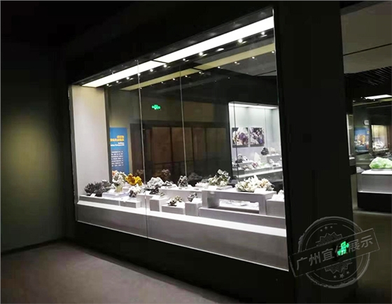 金屬博物館展柜制作廠家 金屬博物館展柜制作廠家