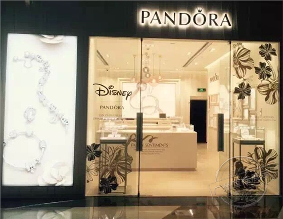 商場展柜生產(chǎn)廠家 商場展柜生產(chǎn)廠家