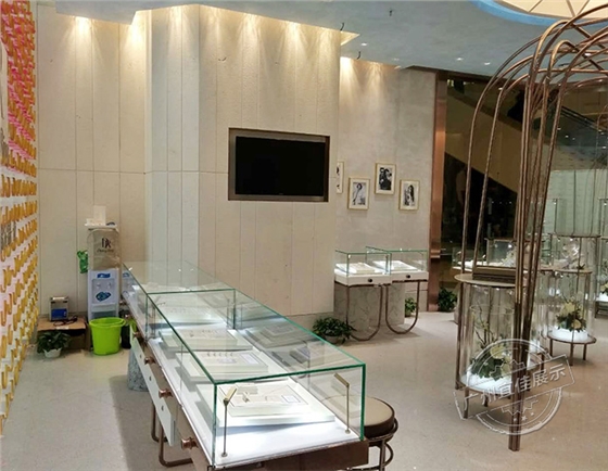 珠寶展柜生產(chǎn)廠 珠寶展柜生產(chǎn)廠