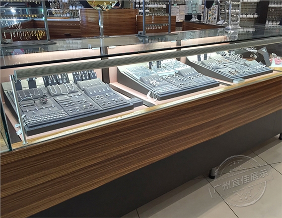 廣州哪里有珠寶展柜 廣州哪里有珠寶展柜