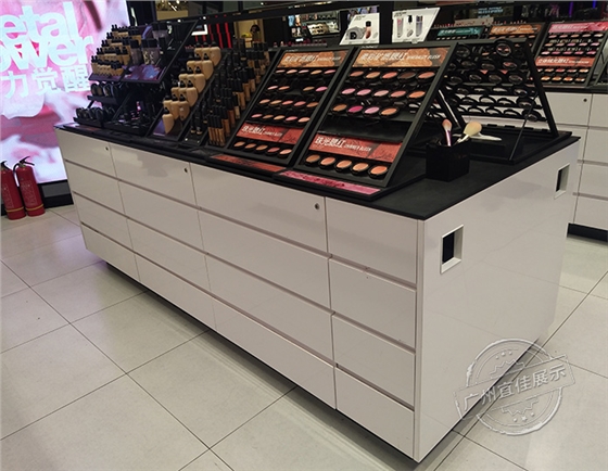 固原化妝品展柜價格