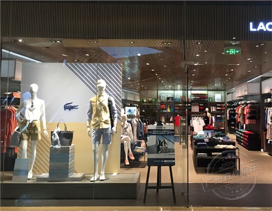 服裝店中島展柜制作 服裝店中島展柜制作