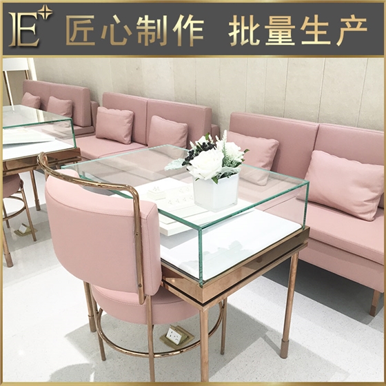 廣西珠寶展柜生產(chǎn)商 廣西珠寶展柜生產(chǎn)商