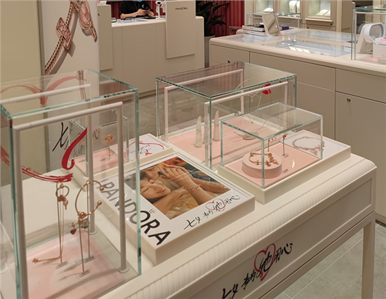 商場(chǎng)珠寶展柜廠 商場(chǎng)珠寶展柜廠