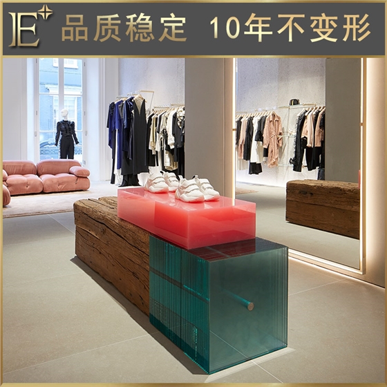 定做品牌服裝展柜 定做品牌服裝展柜