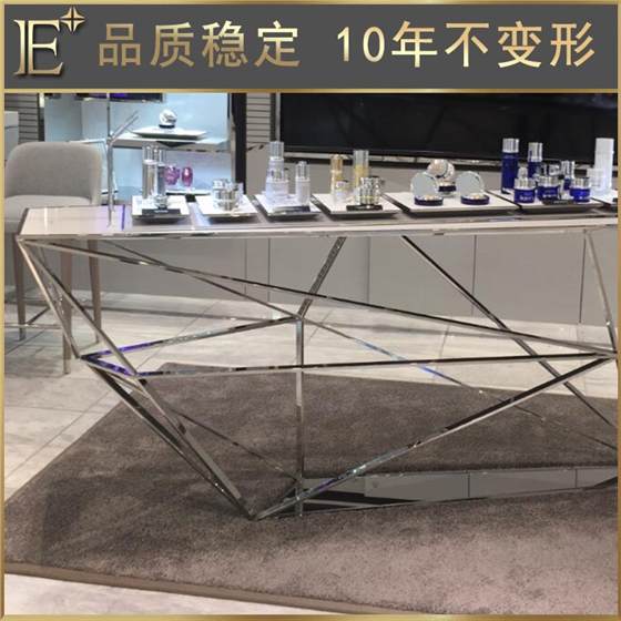 化妝品展柜設(shè)計(jì)