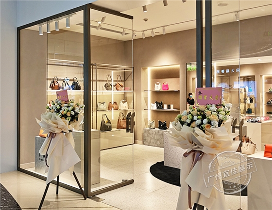 奢侈品展柜定制 奢侈品展柜定制