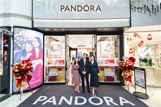 Pandora潘多拉 珠寶展柜