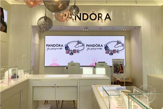 Pandora潘多拉 珠寶展柜