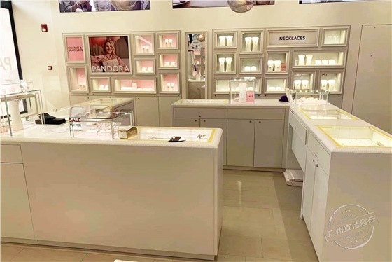 Pandora潘多拉 珠寶展柜