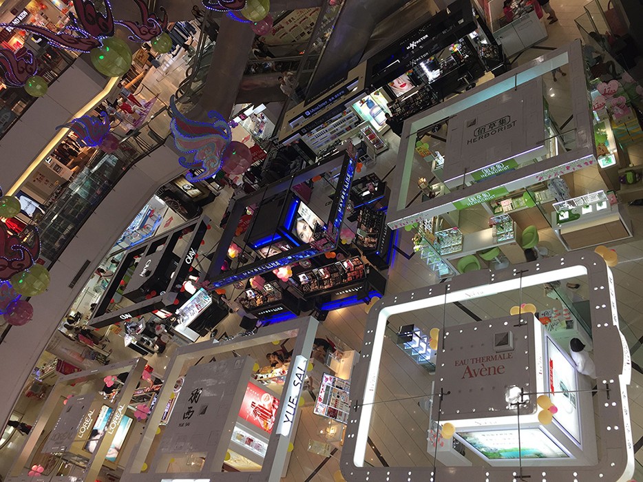 商場(chǎng)展柜