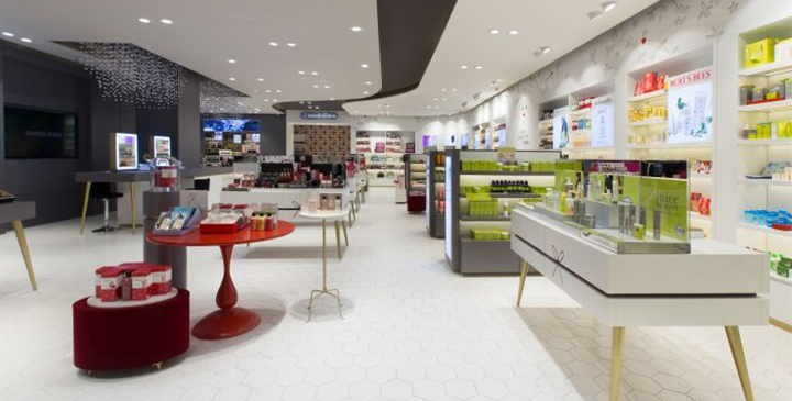 淺談化妝品展柜是如何讓銷售業(yè)績一路飆升