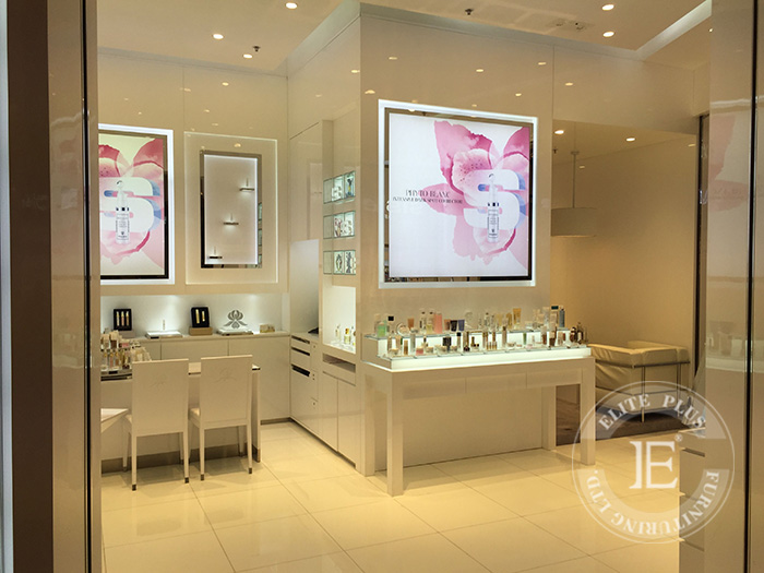 木質(zhì)化妝品展柜