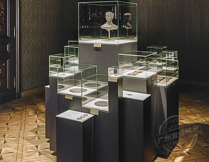 實(shí)木珠寶展示柜定做