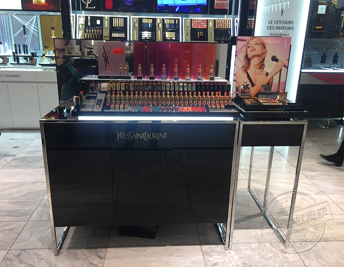 化妝品展柜定做