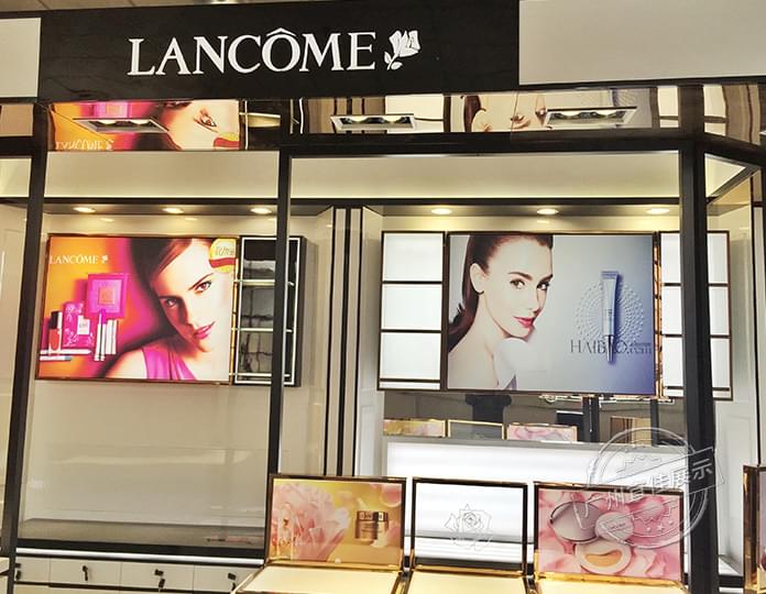 江蘇柜臺(tái)展示柜廠家