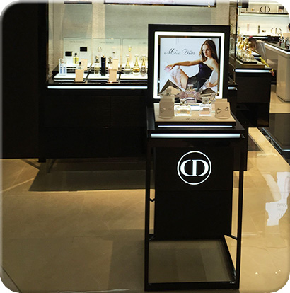 高端化妝品展柜定制 高端化妝品展柜定制