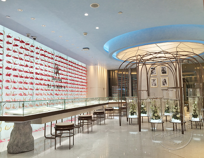 訂做珠寶柜臺那里好