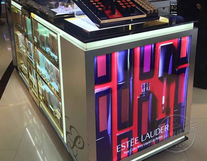貴陽化妝品展柜定制