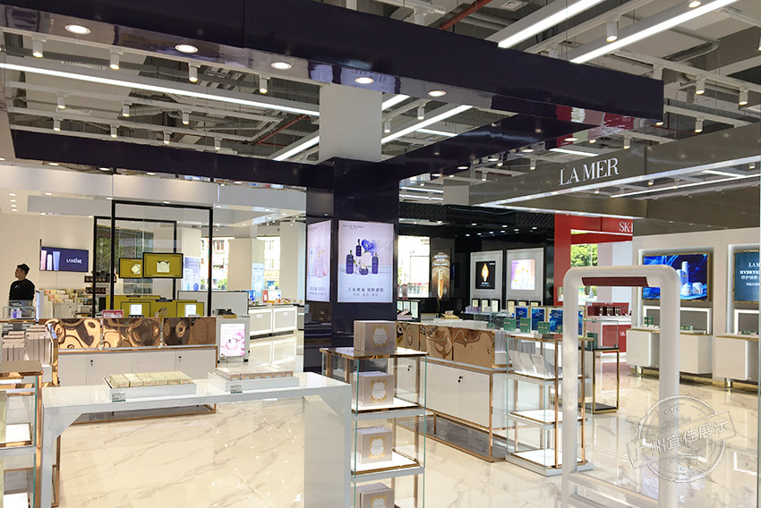 免稅店化妝品展柜