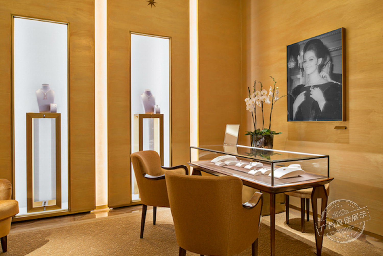 BVLGARI  珠寶展示柜