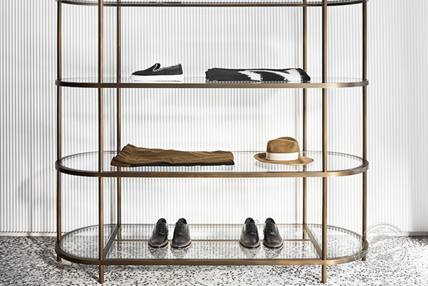 Croisette 服裝展柜