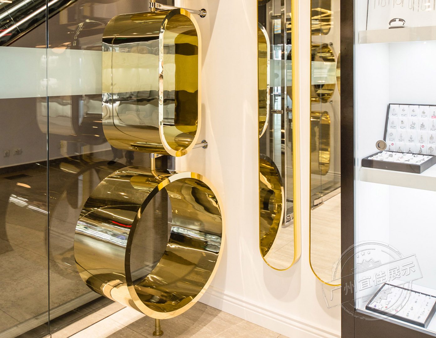 首飾珠寶柜臺(tái)