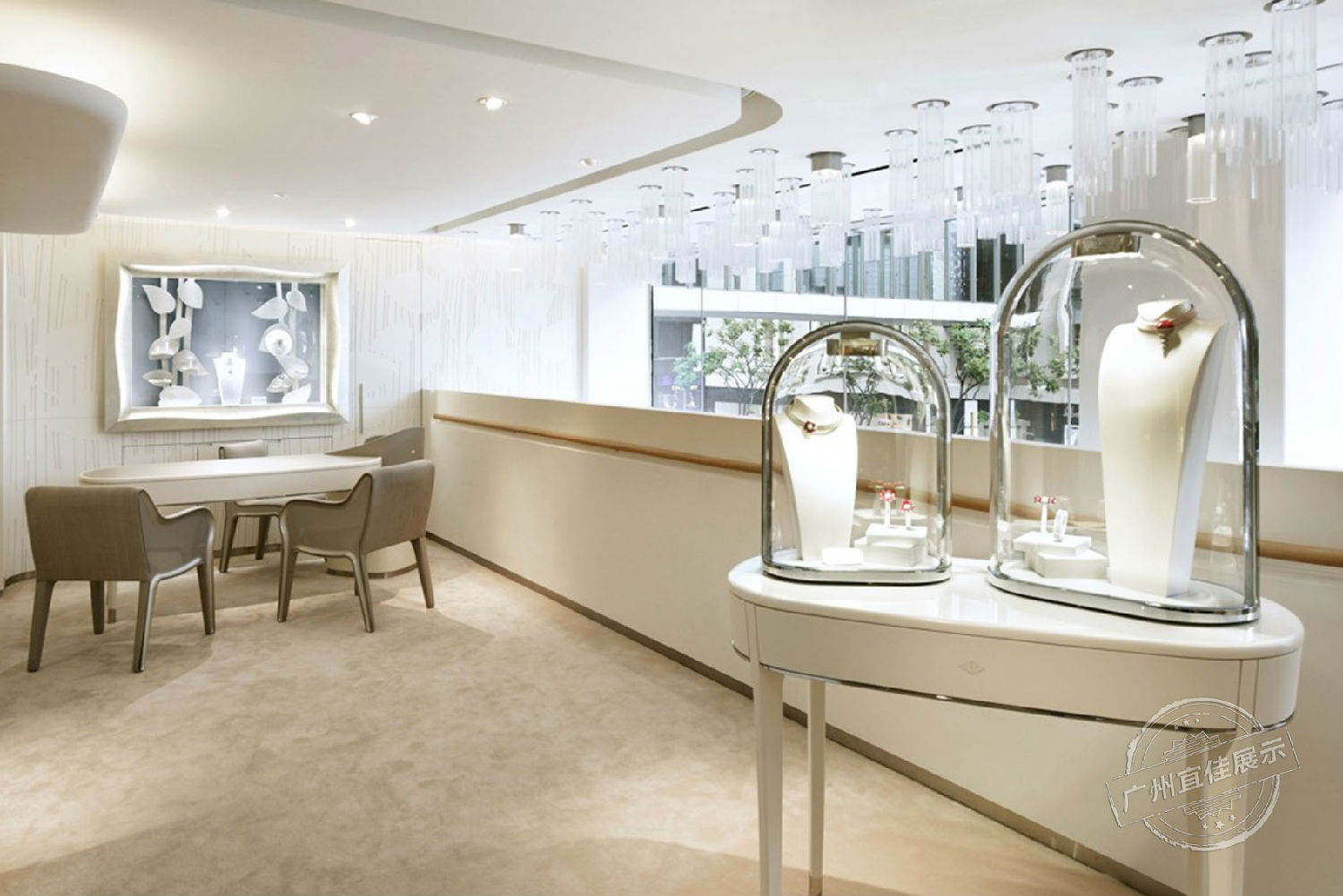 VAN梵克雅寶 珠寶展柜