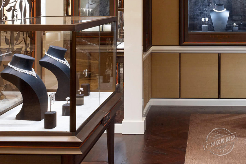 DHAMANI 珠寶展柜