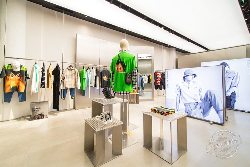 潮牌服裝展柜
