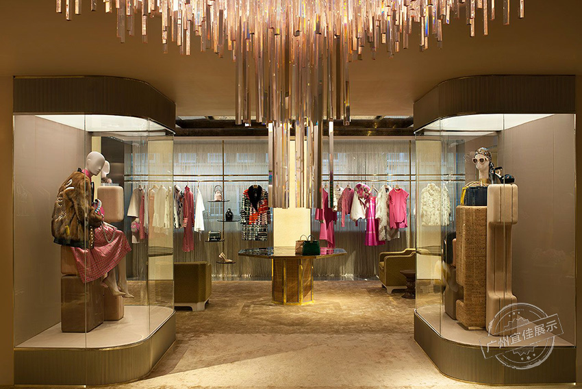 高端服裝展柜