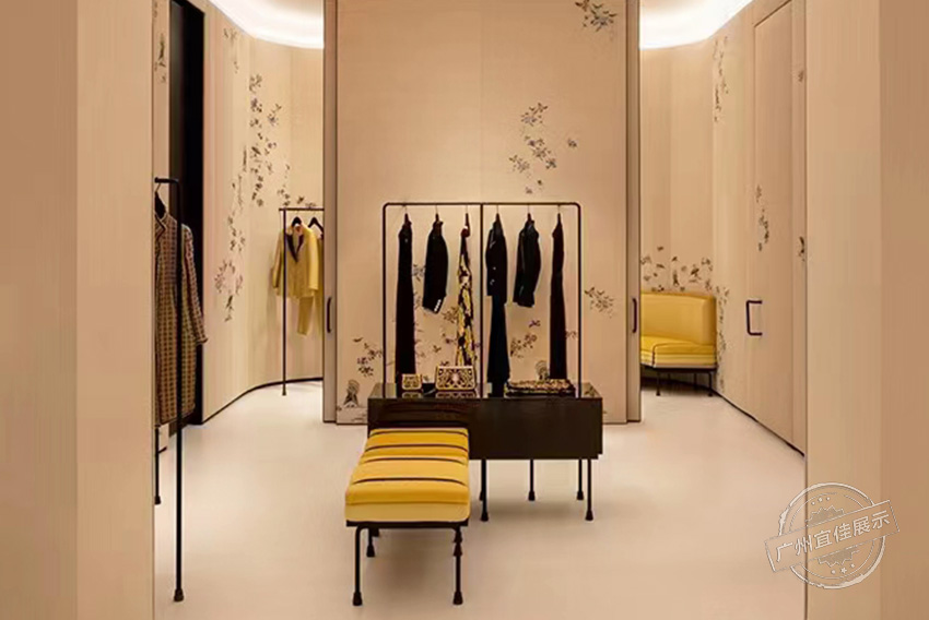 EP YAYING 高端服裝展柜