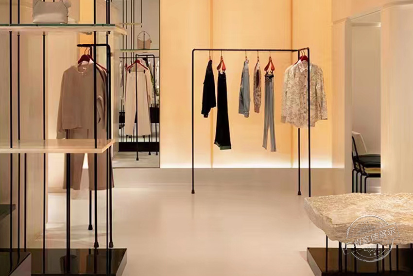 EP YAYING 高端服裝展柜