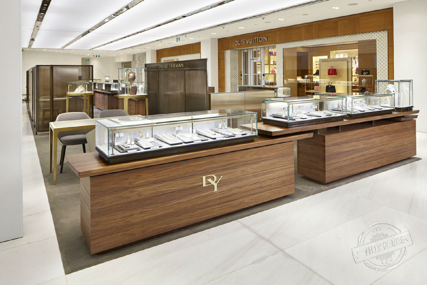 設(shè)計珠寶展柜