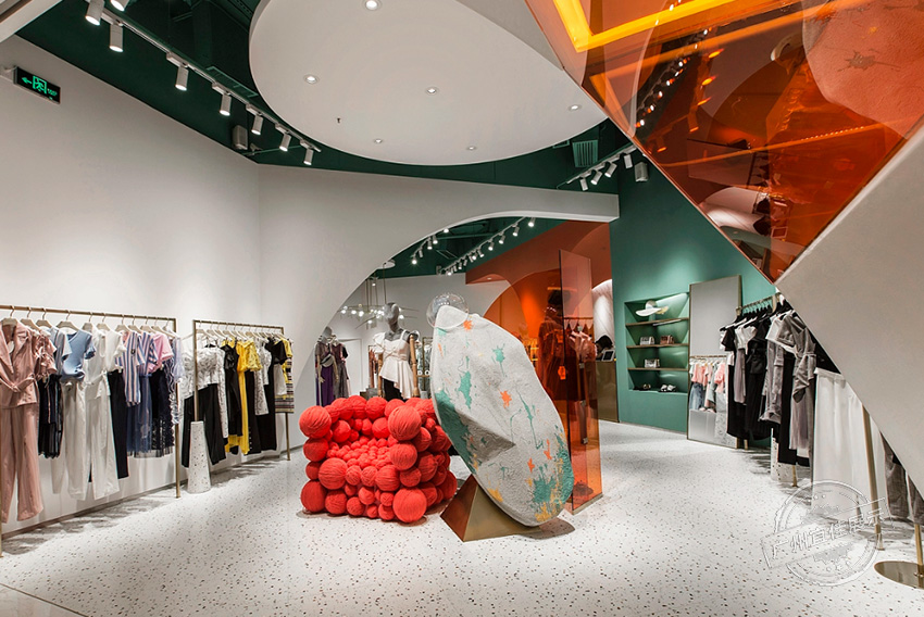 DOTACOKO 服裝展柜（深圳海岸城店）