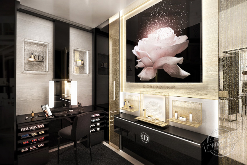 Dior 化妝品展示柜