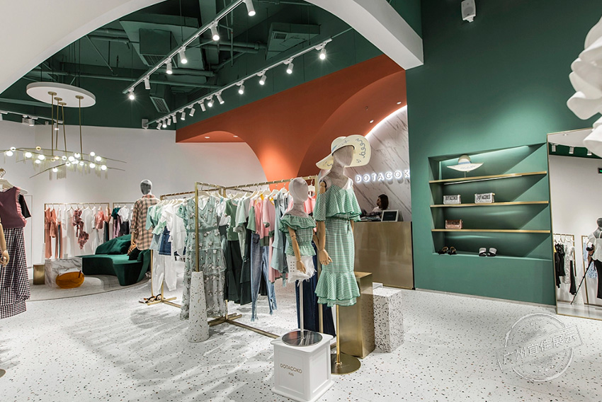 品牌服裝專賣店展柜