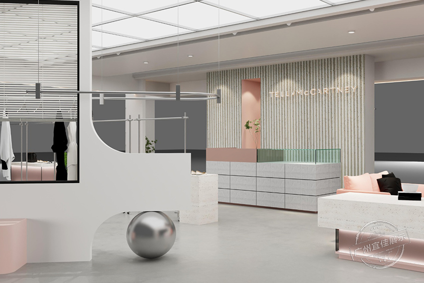 Stella Mccartney 快閃店服裝展柜