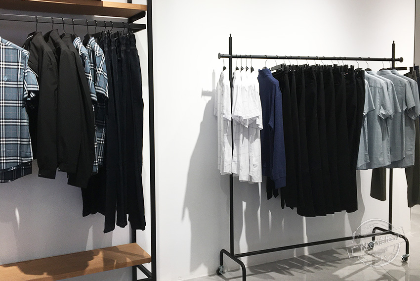 寶港男裝館 服裝展柜（佛山寶港奧萊店）