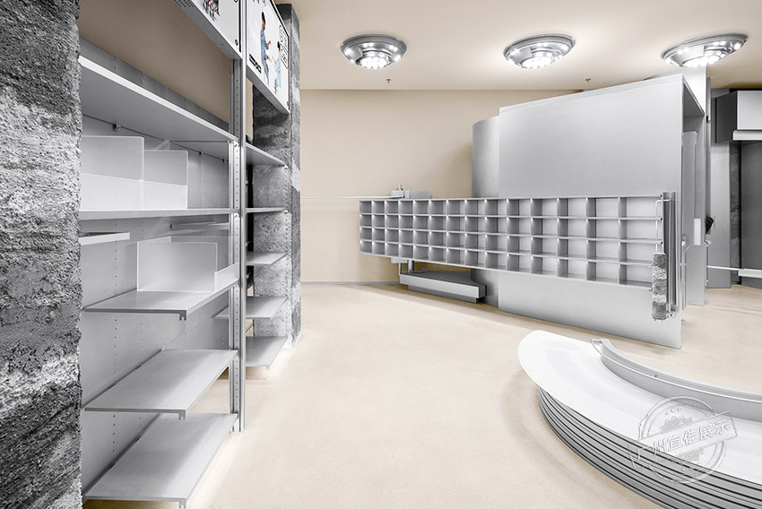 Bananain蕉內(nèi)概念店 服裝展柜（深圳寶安壹方城）