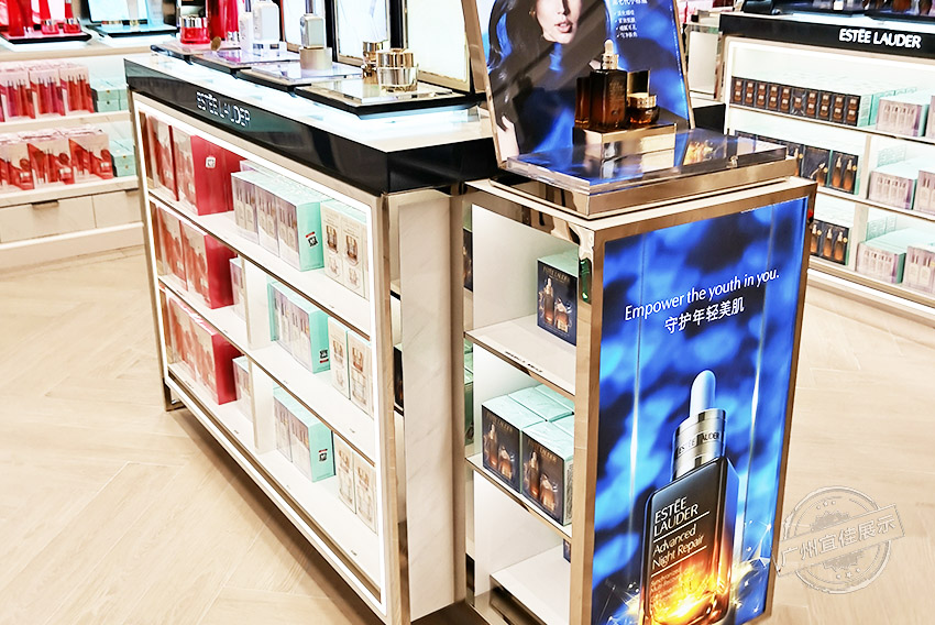 雅詩蘭黛Estee Lauder 化妝品展柜