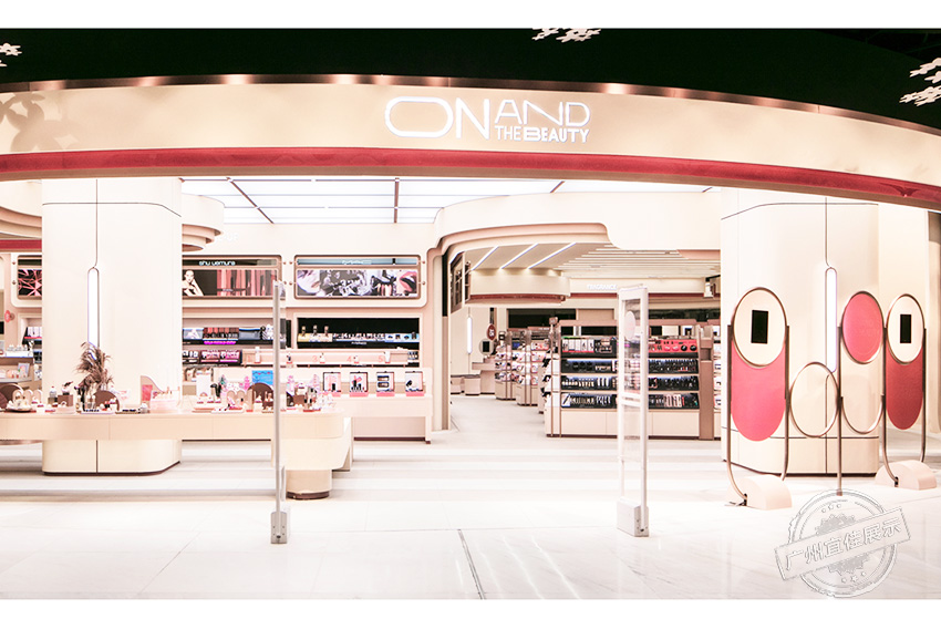 ON AND The Beauty美妝集合店 化妝品展柜