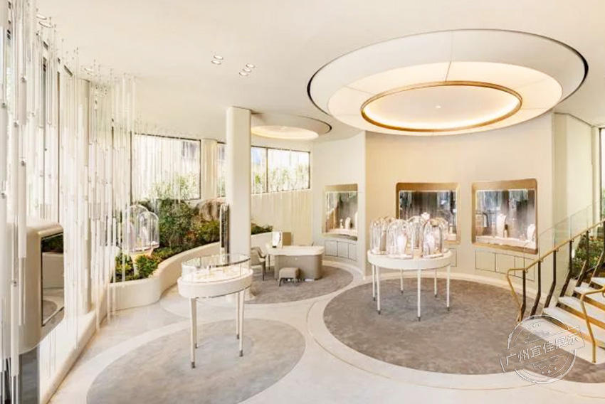 梵克雅寶Van Cleef&Arpels 珠寶展柜